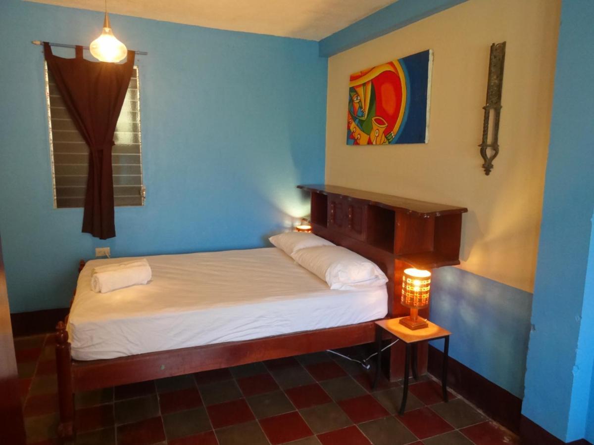 Hostal Harvest House Леон Екстер'єр фото