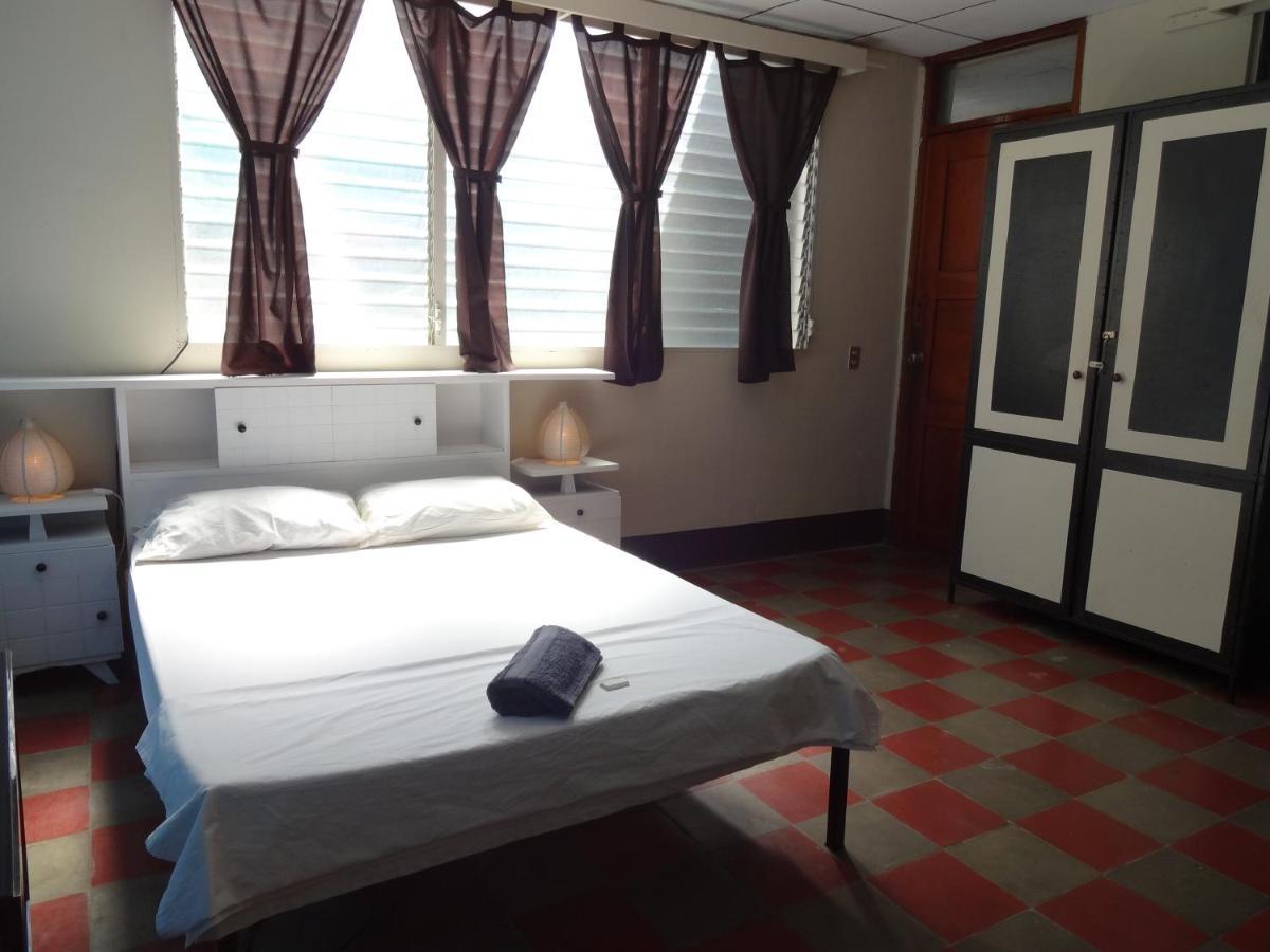 Hostal Harvest House Леон Екстер'єр фото