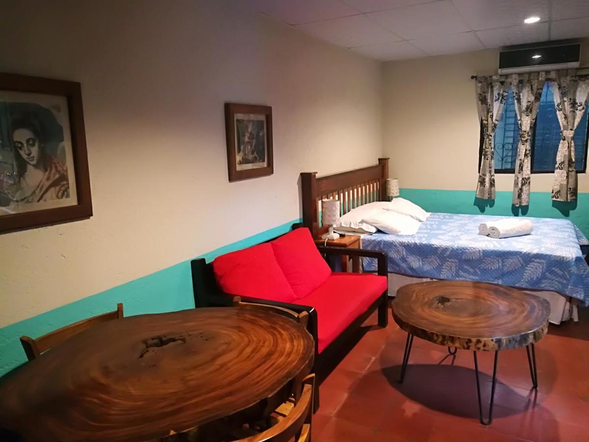 Hostal Harvest House Леон Екстер'єр фото