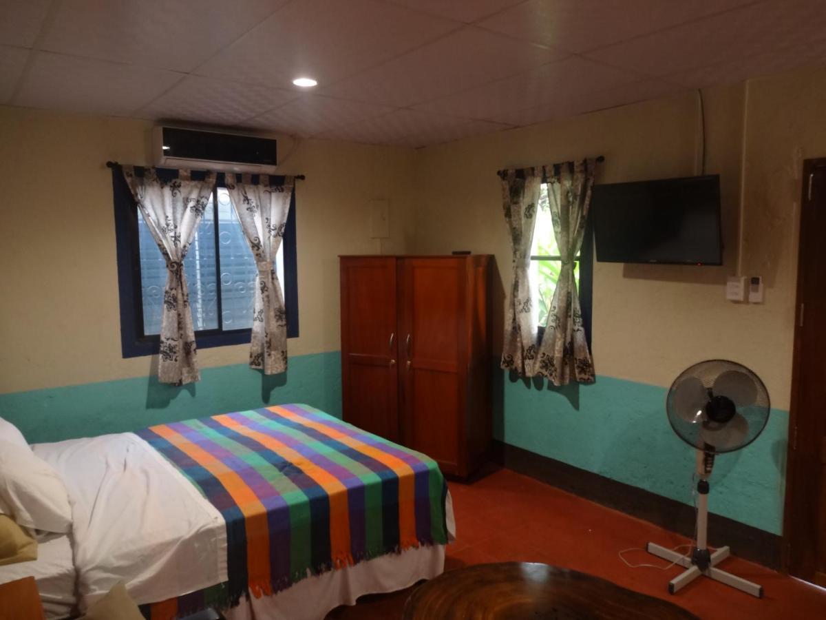 Hostal Harvest House Леон Екстер'єр фото